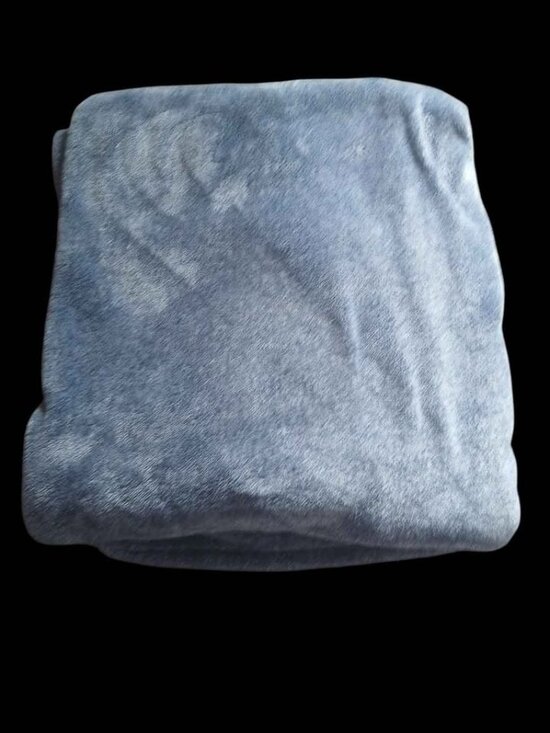 Other - Soft plush light blue blanket